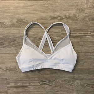 Alo sports bra with mesh